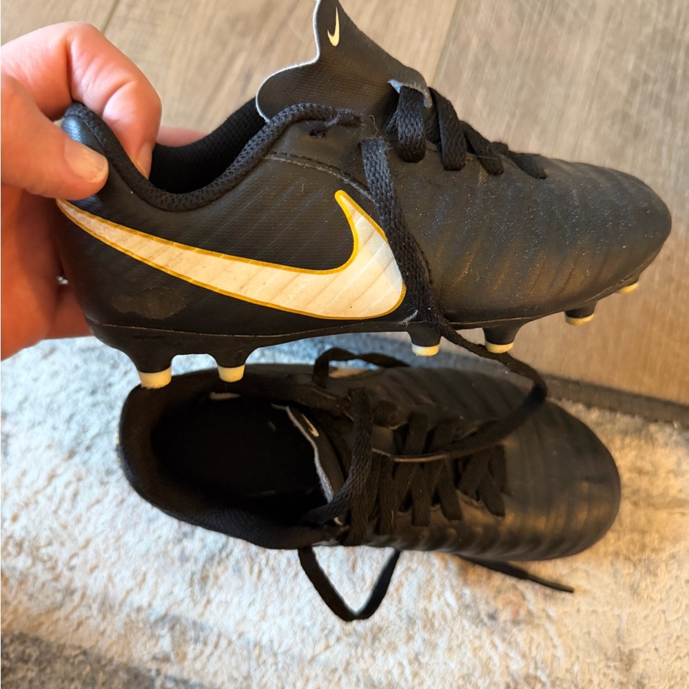Nike Kids Black and Gold Sneakers
